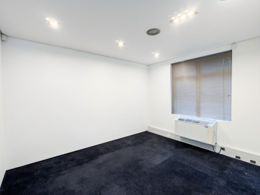To Let Commercial Property for Rent in Mouille Point Western Cape